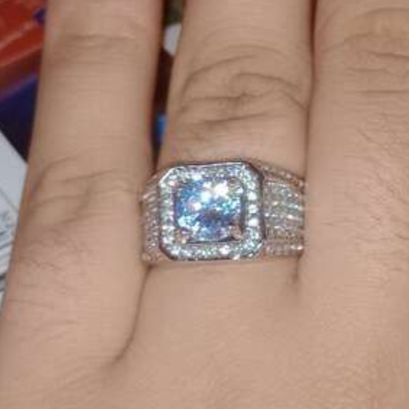 Bling Ring Cubic Zirconia Iced Out Glamorous Solitaire, Women’s Ring, Sz 6 - Picture 11 of 14